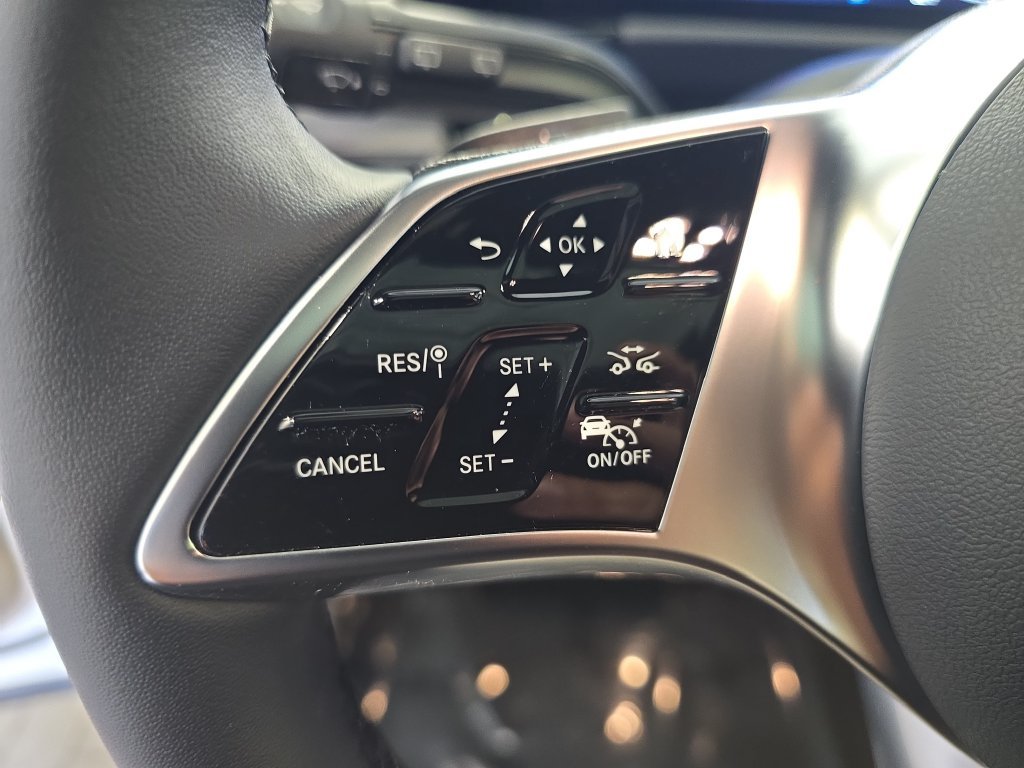 Certified Used 2026 White Mercedes-Benz GLA 250 image 18