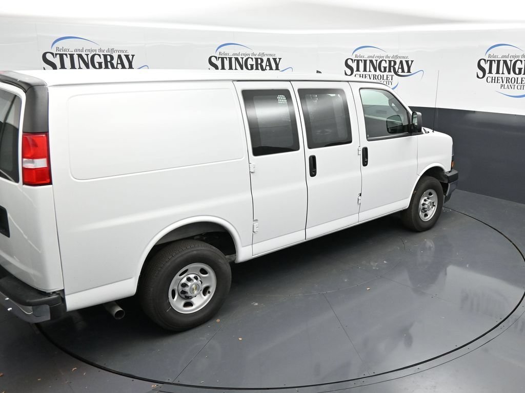 2025 Chevrolet Express Cargo Work Van - Photo 24