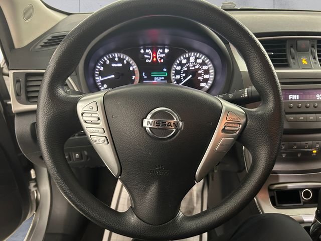 Used 2014 Silver Nissan SV image 9