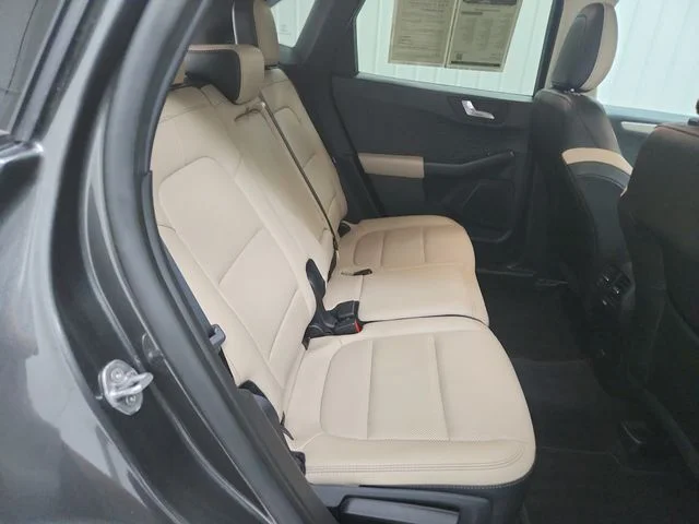Used 2020 Gray Ford SEL image 39