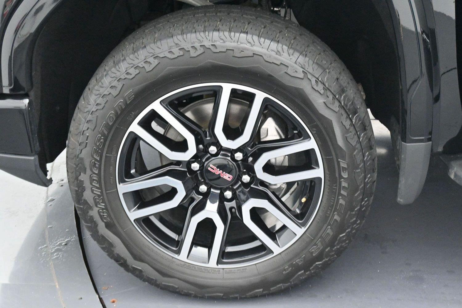 Used 2026 Onyx Black GMC AT4 image 38