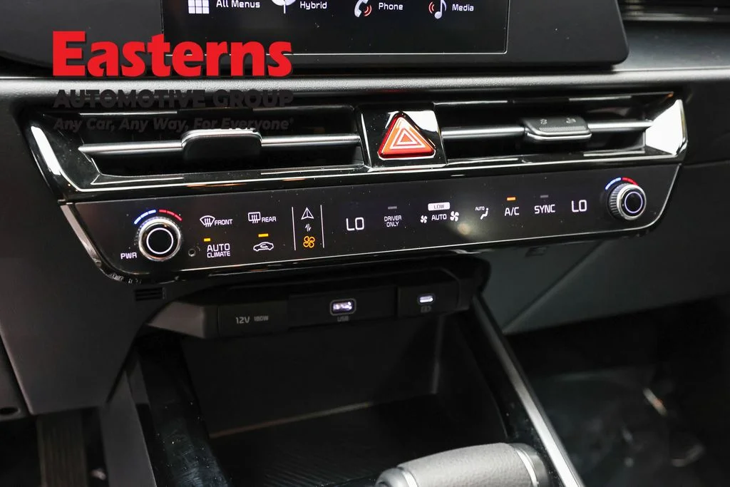 Used 2025 Black Kia LX image 19