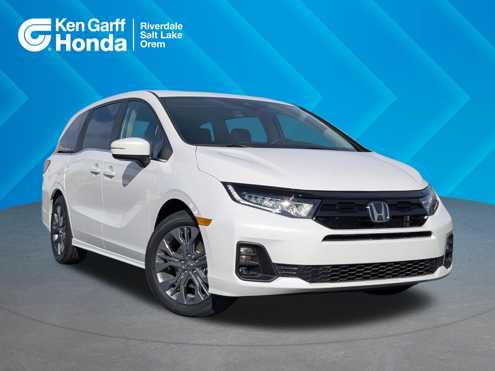 2026 Honda Odyssey Touring's photo