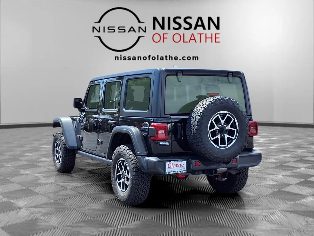 Used 2025 Black Jeep Rubicon image 3