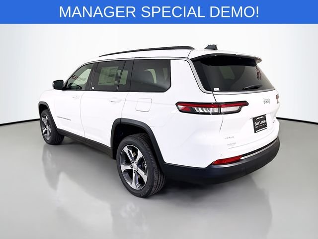 New 2026 Bright White Clear-Coat Exterior Paint Jeep Limited image 5