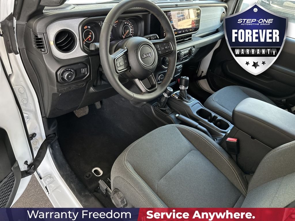 Used 2025 White Jeep Sport S image 13