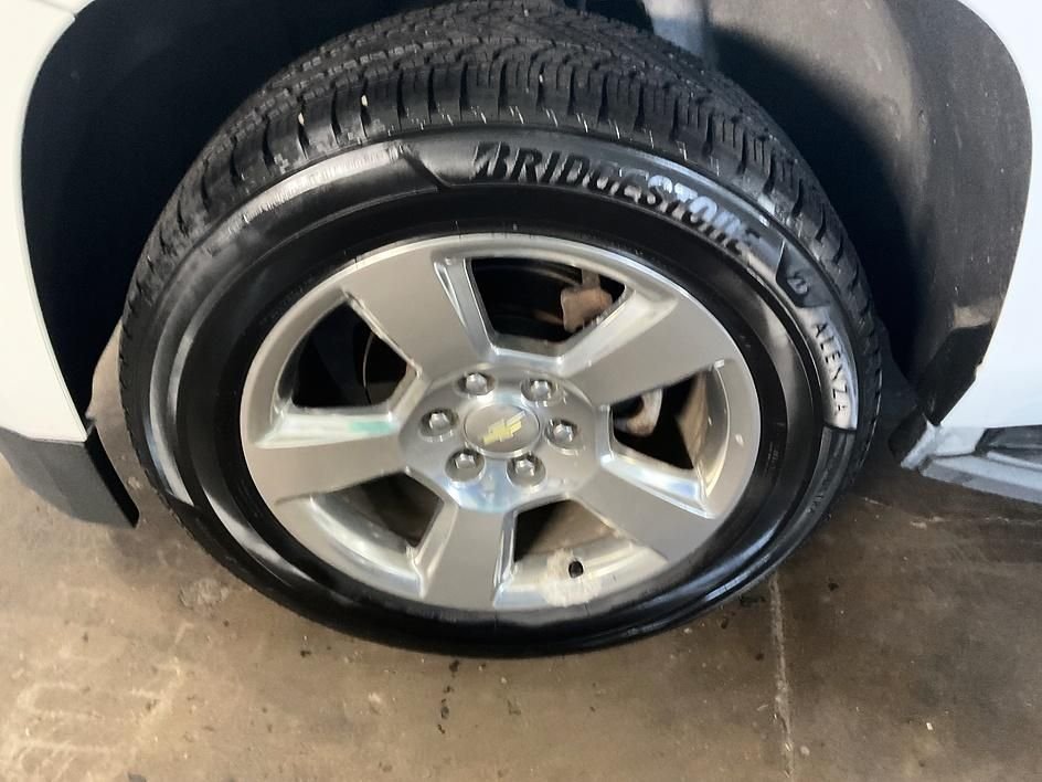 Used 2017 White Chevrolet LT image 14