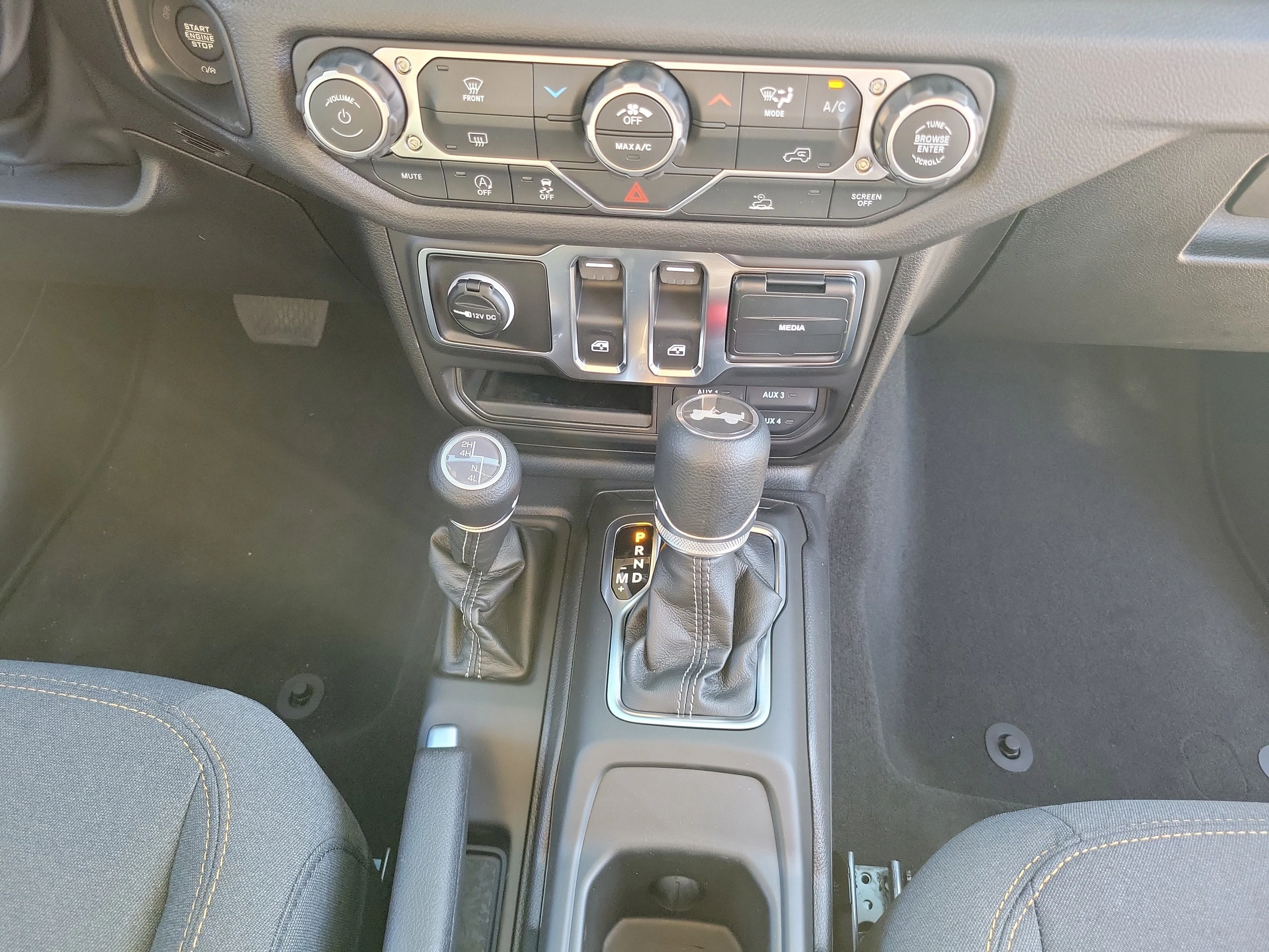 New 2026 Hydro Blue Pearlcoat Jeep Sport image 10
