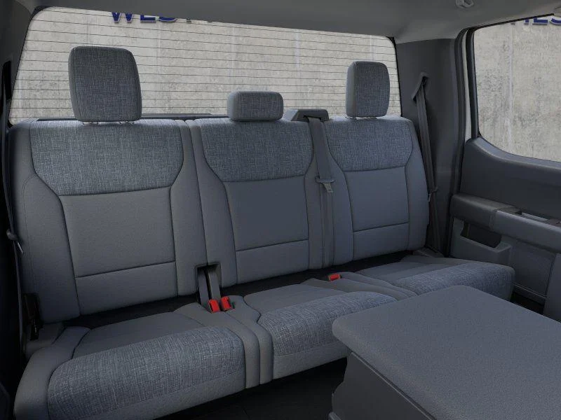 New 2026 Oxford White Ford XLT image 11