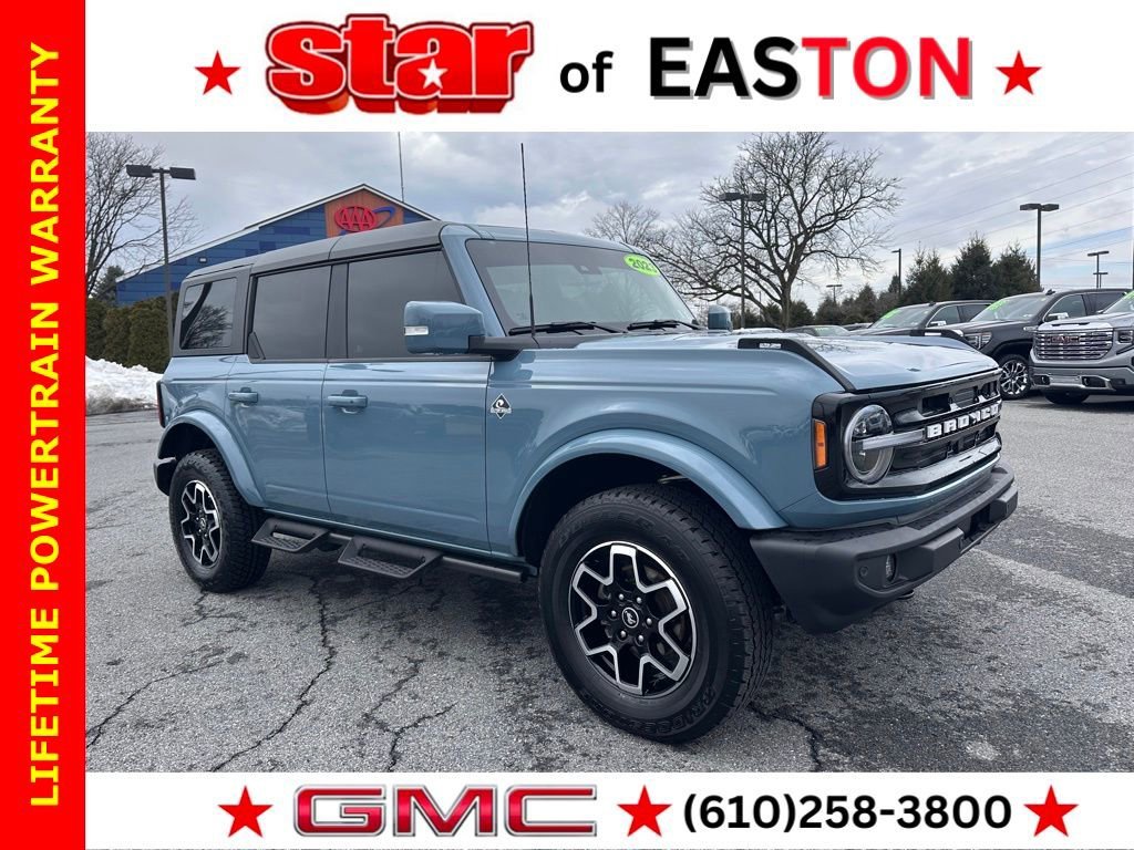2023 Ford Bronco Base 4x4's photo