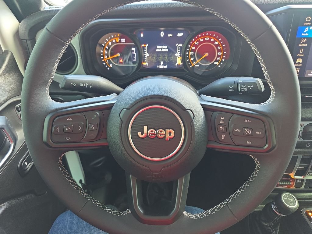 Used 2025 White Jeep Willys image 14