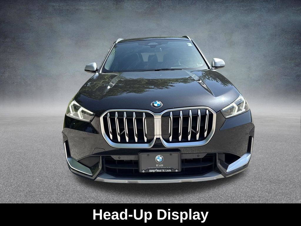 Used 2023 Black BMW xDrive28i image 10