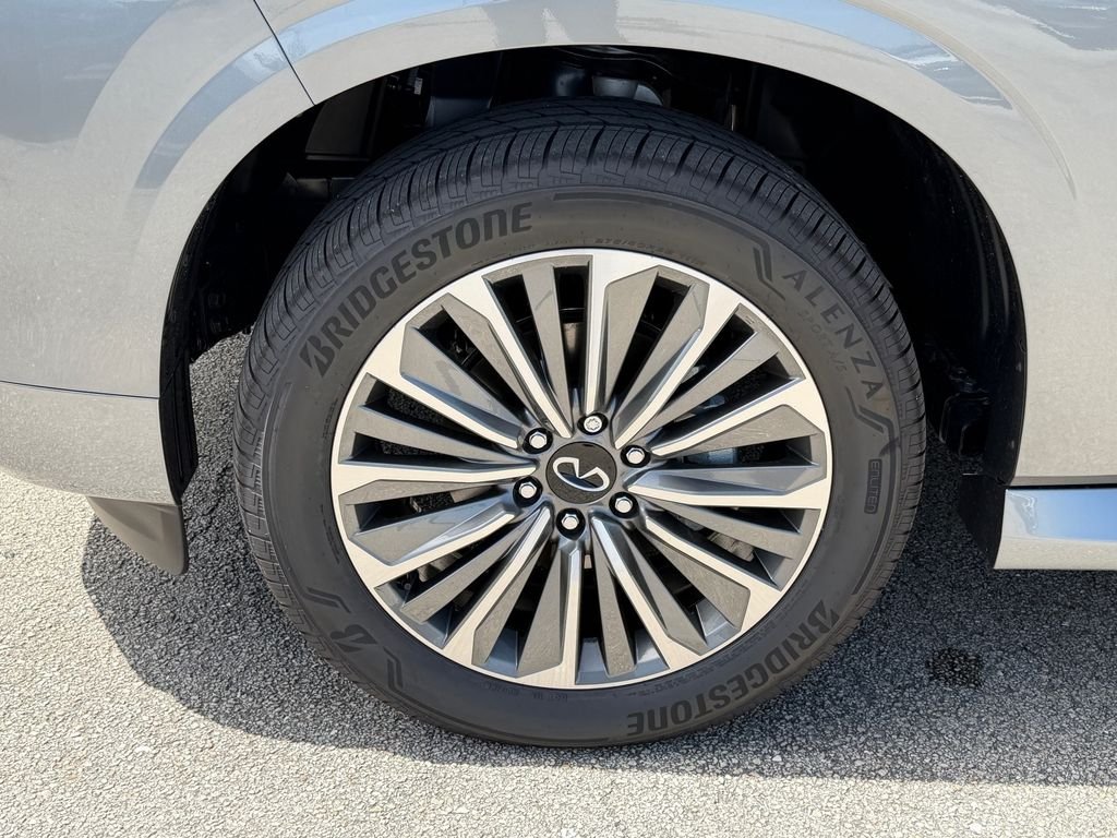 New 2027 DYNAMIC METAL INFINITI Luxe 4WD image 11