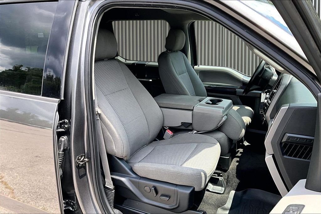 Used 2019 Gray Ford XLT image 10