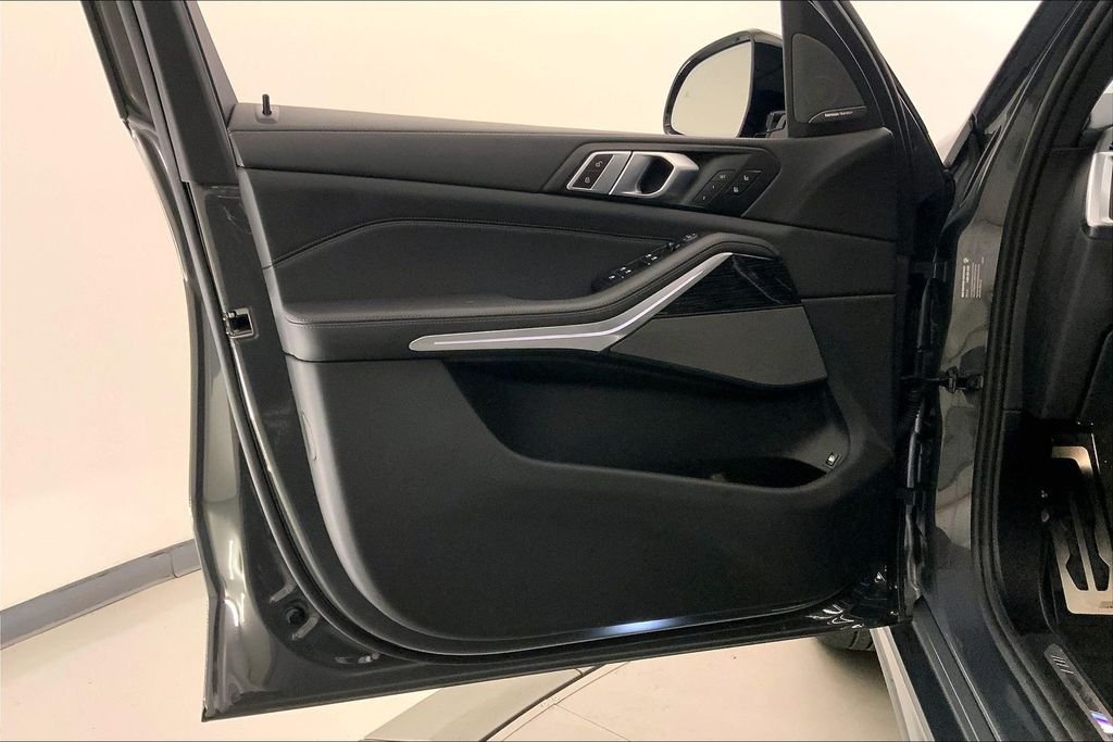 Used 2024 Dravit Grey Metallic BMW  image 24