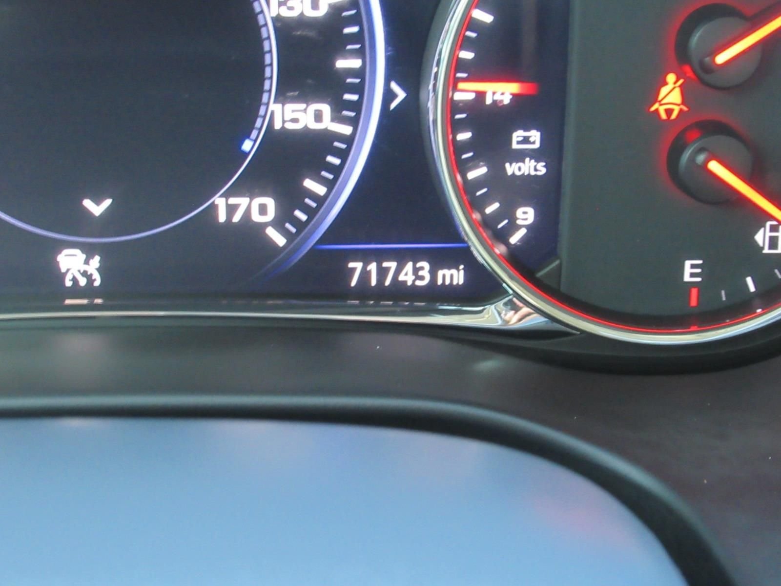 Used 2021 Gray GMC Denali image 34