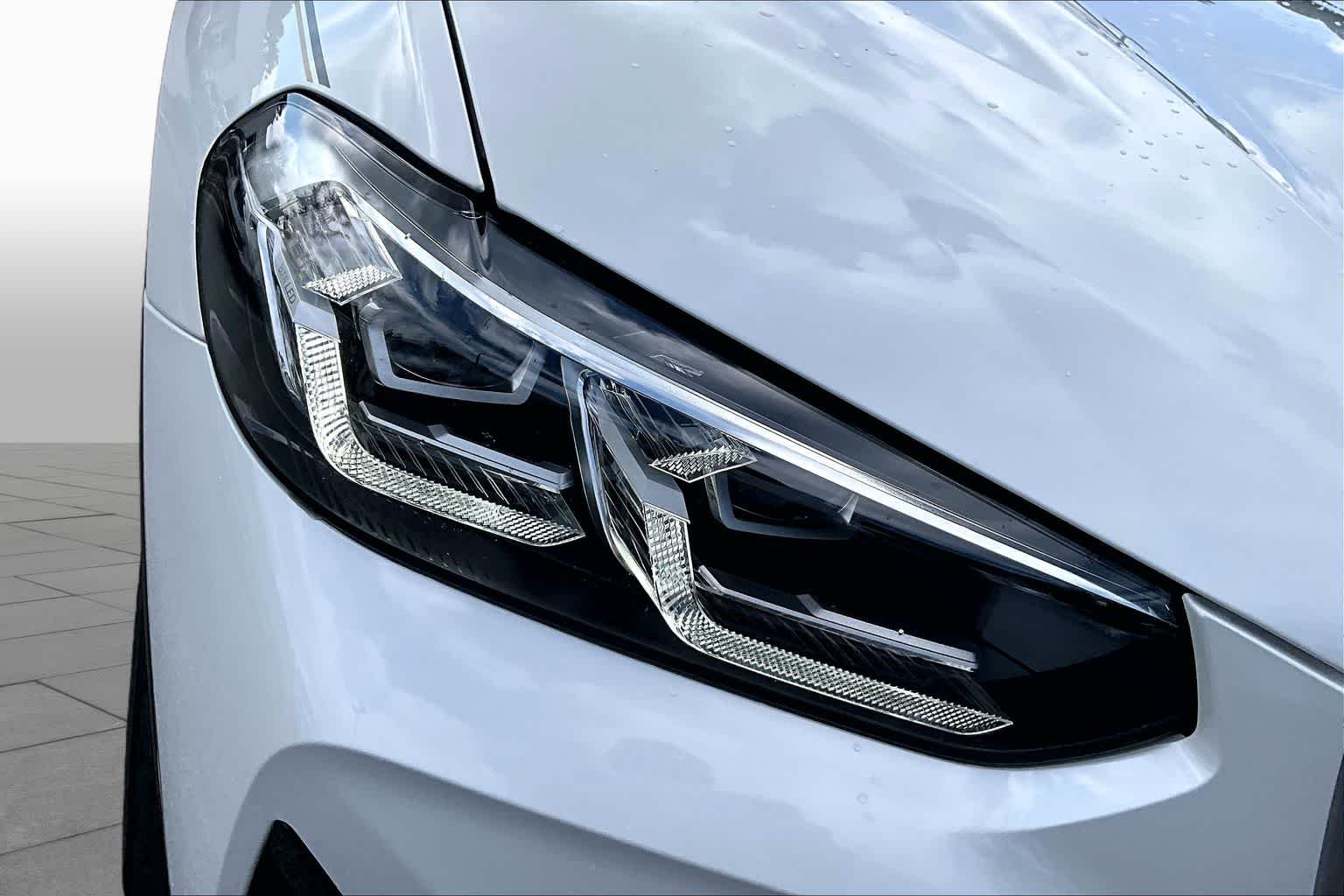 Certified Used 2024 Mineral White Metallic BMW sDrive30i image 28