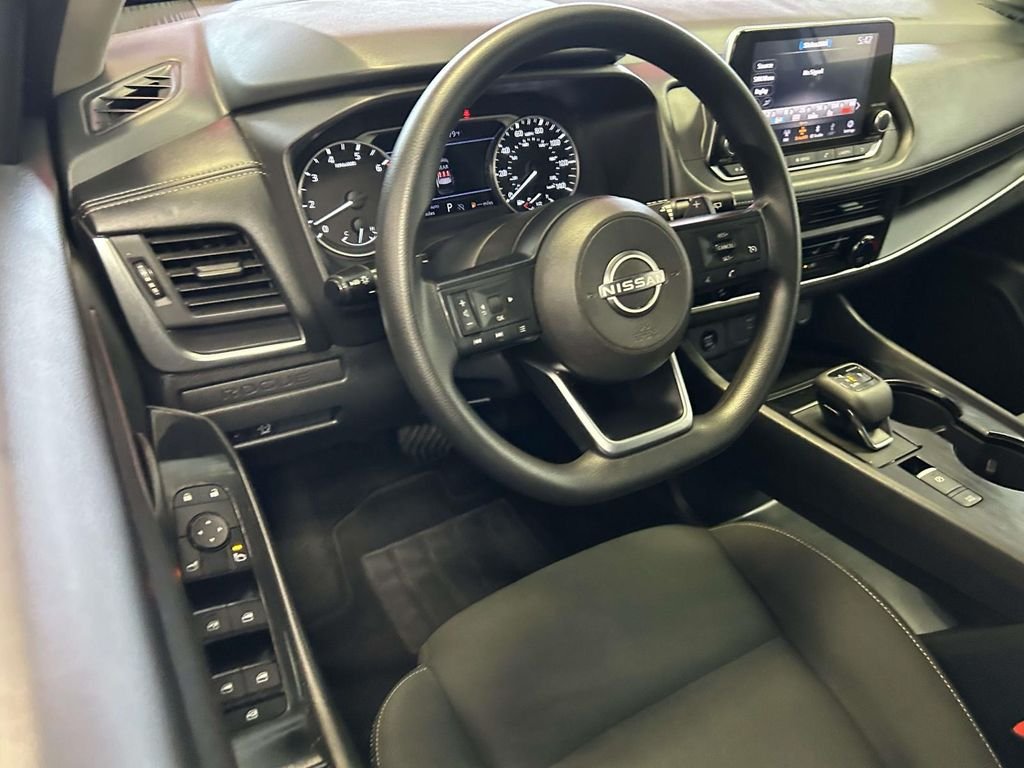 Used 2024 Silver Nissan S image 13