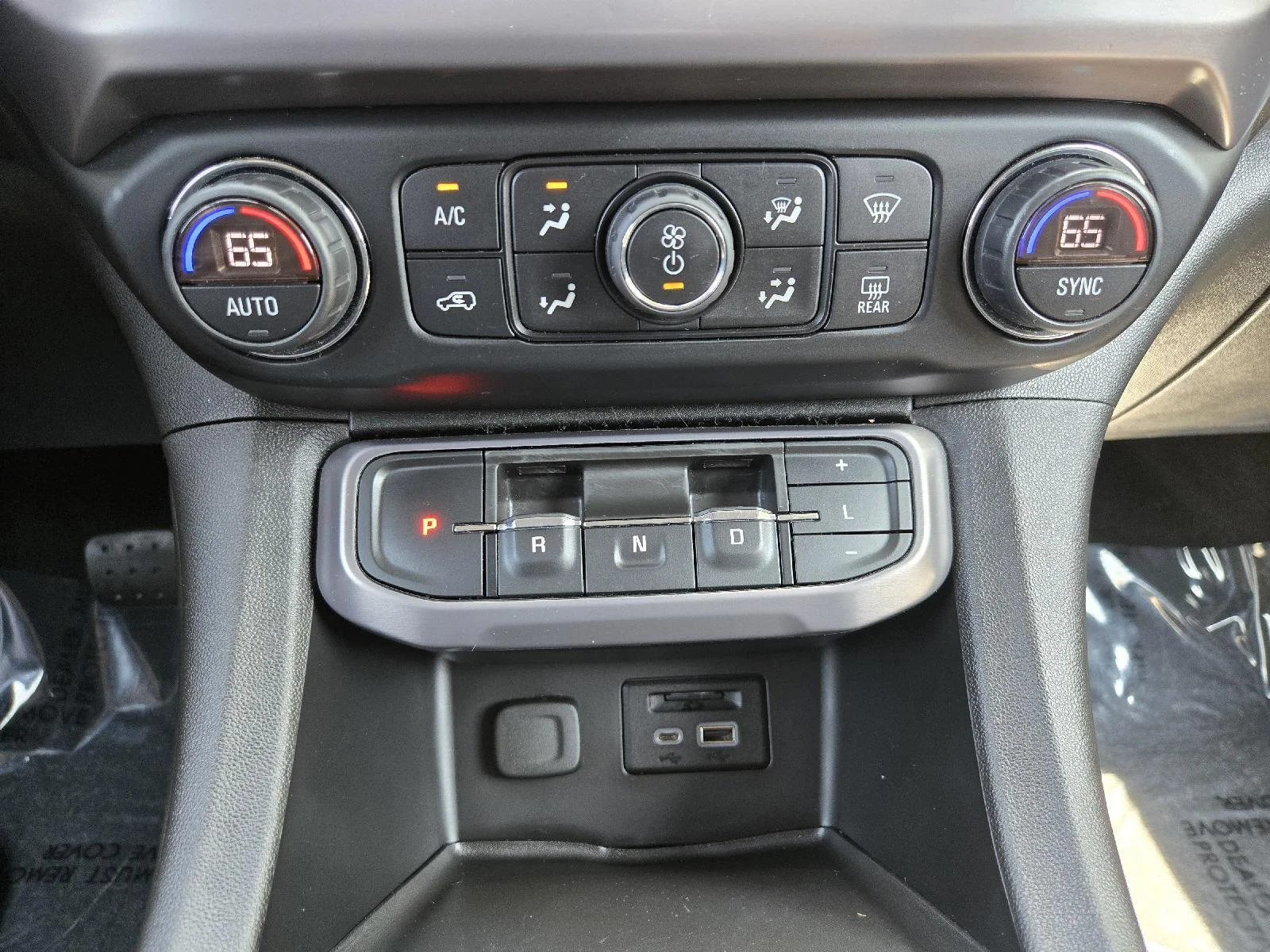 Used 2020 Ebony Twilight Metallic GMC AT4 image 21