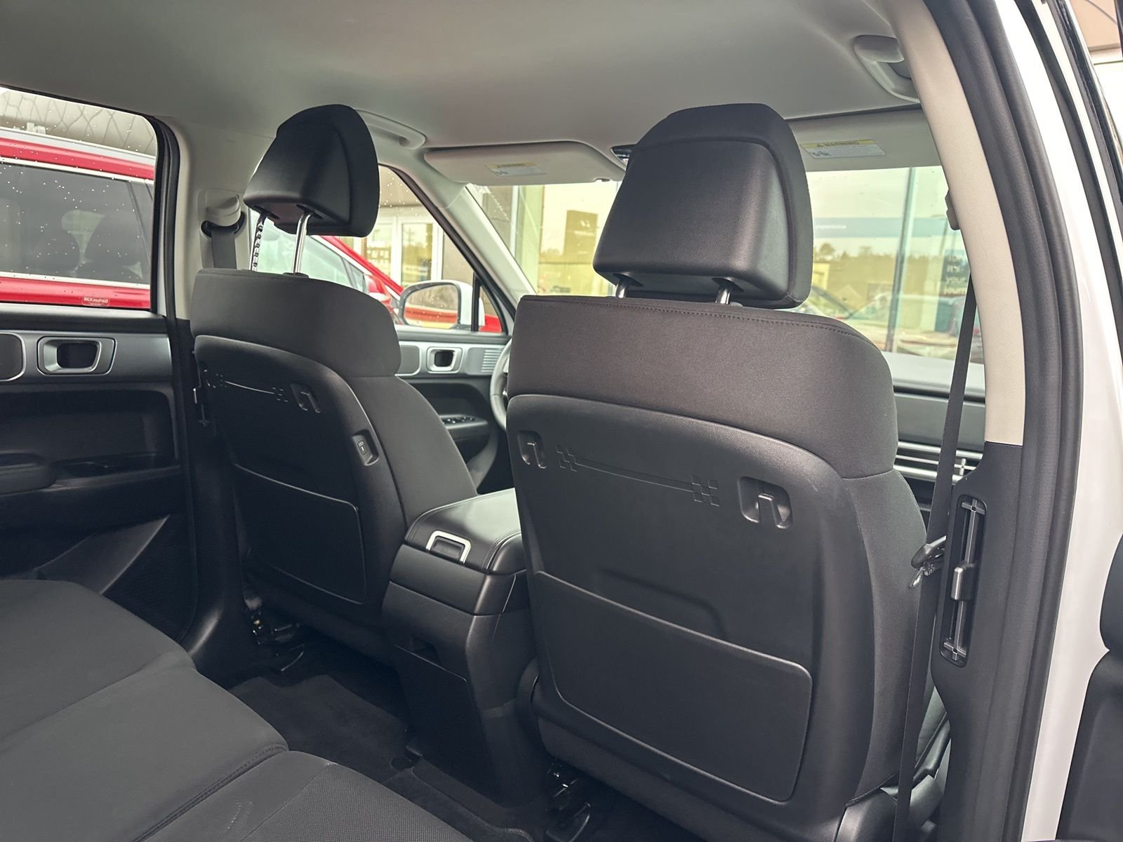 2025 Hyundai Santa Fe SE - Photo 32