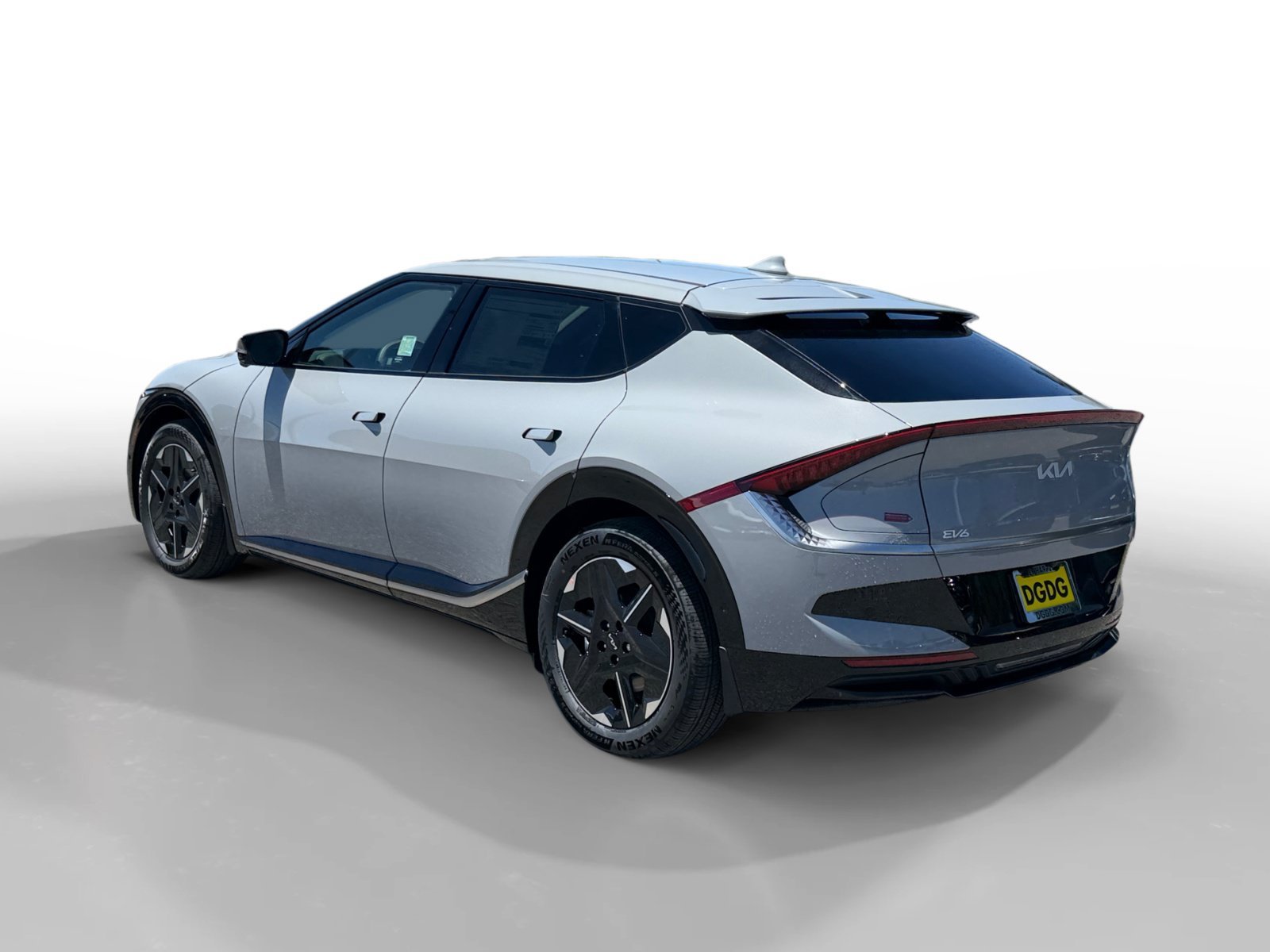 New 2026 Wolf Gray Kia WIND image 3