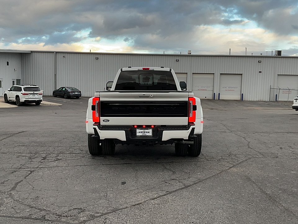 New 2027 Star White Metallic Tri-Coat Ford F-350® Platinum® image 4