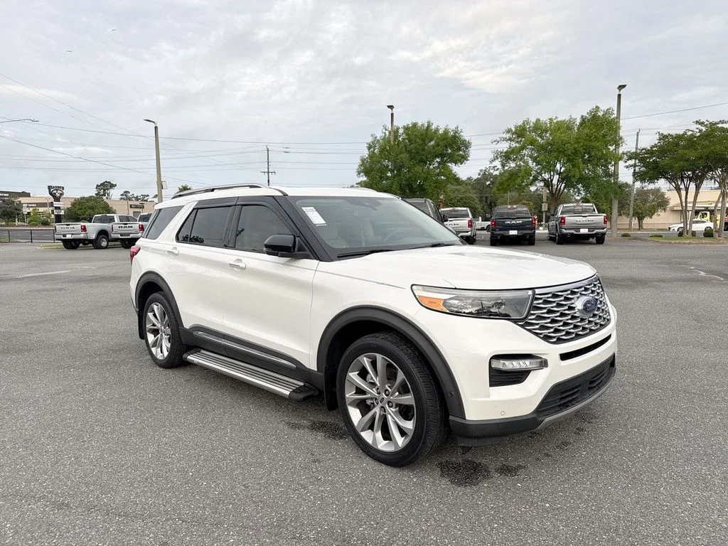 2021 Ford Explorer Platinum 4WD's photo