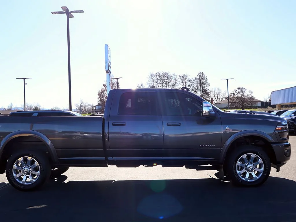 2025 RAM Ram 3500 Pickup Laramie - Photo 7