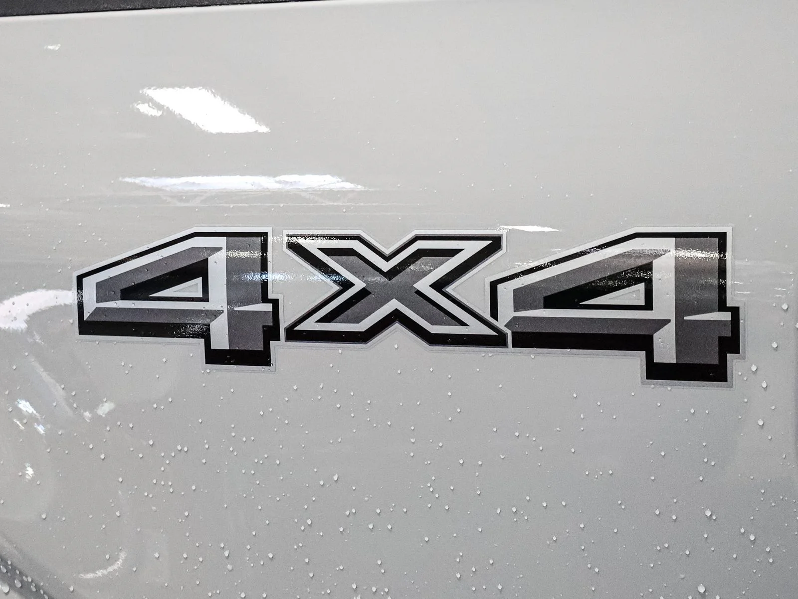 New 2026 Avalanche Ford XLT image 16