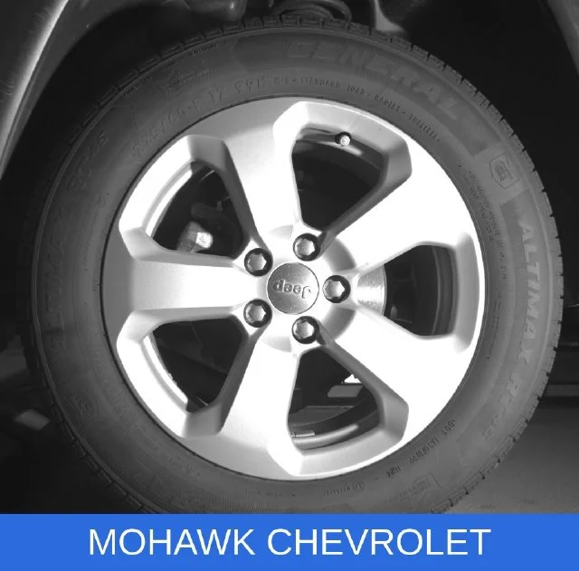 Used 2021  Jeep Latitude image 29