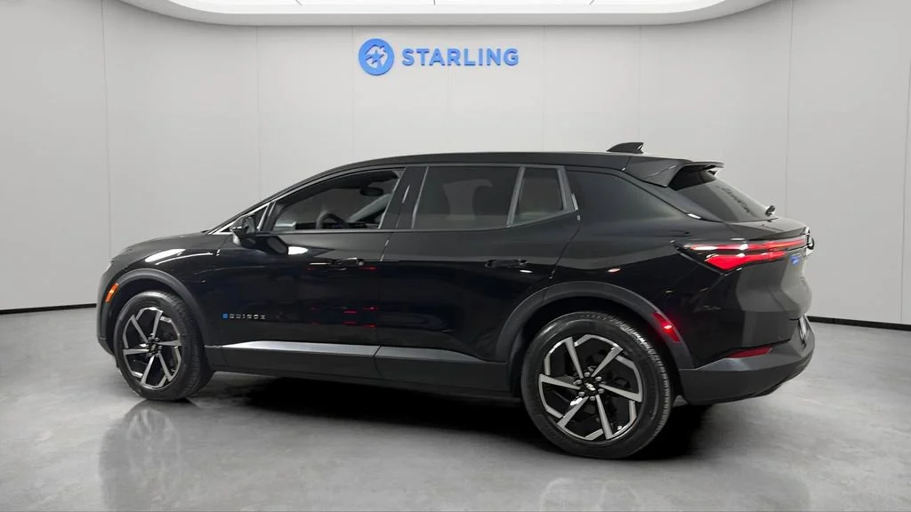 Used 2025 Black Chevrolet LT image 5