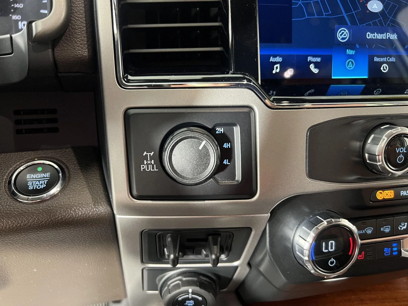 Used 2022 Wh Ford XL image 25