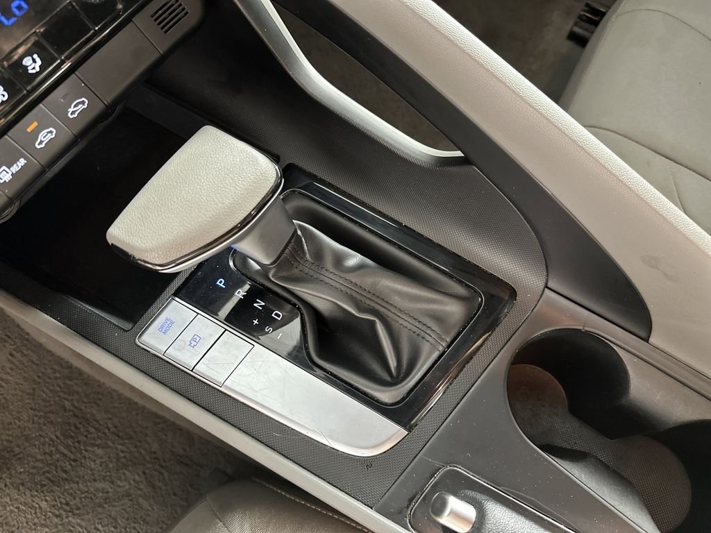 2024 Hyundai Elantra SEL - Photo 21