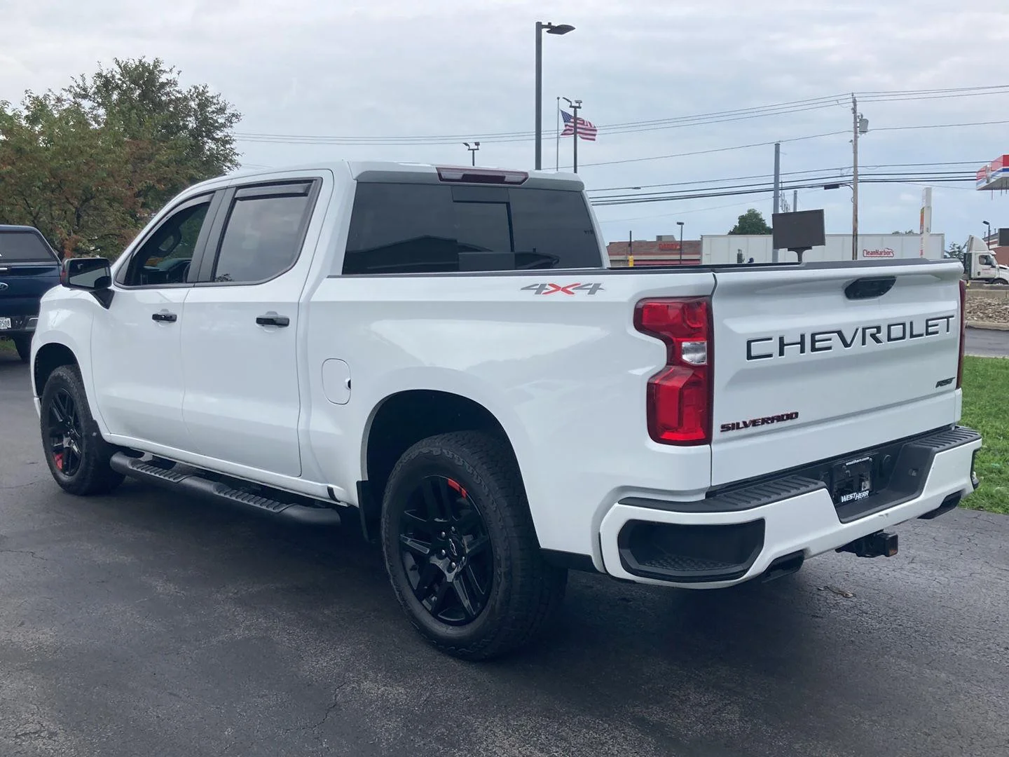 Used 2024 Summit White Chevrolet RST image 5