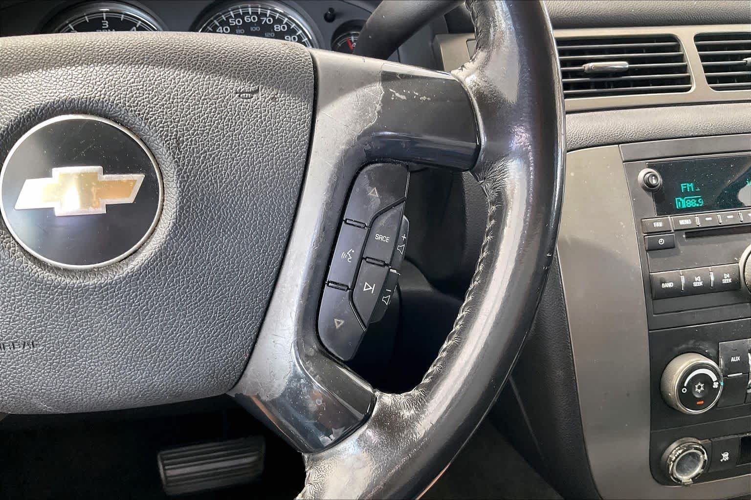 Used 2008 SUMMIT WHITE Chevrolet LS image 20