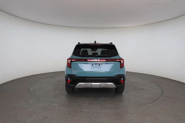 Used 2023 Green Honda LX image 14