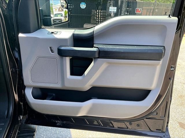 Used 2019 Red Ford XL image 19