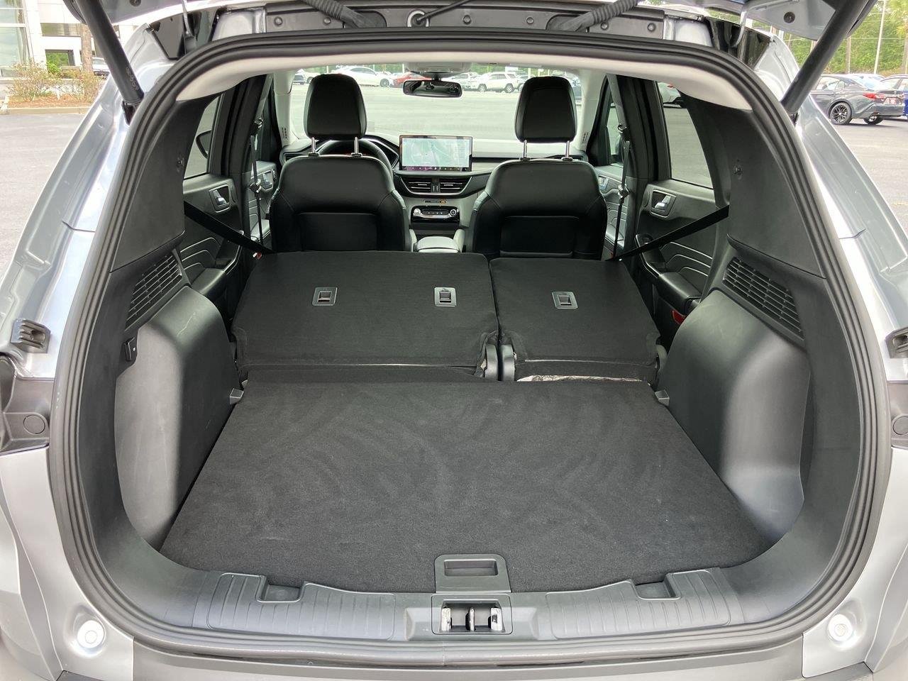 Used 2024 Silver (Iconic Silver) Ford PHEV image 31