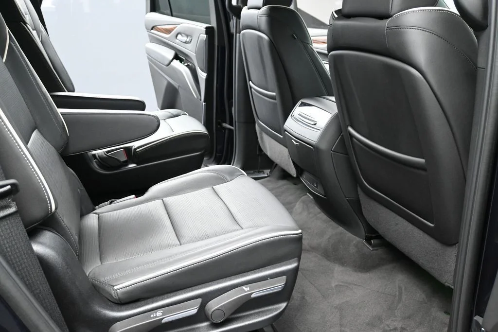 Used 2024 Gray Cadillac Premium Luxury image 20