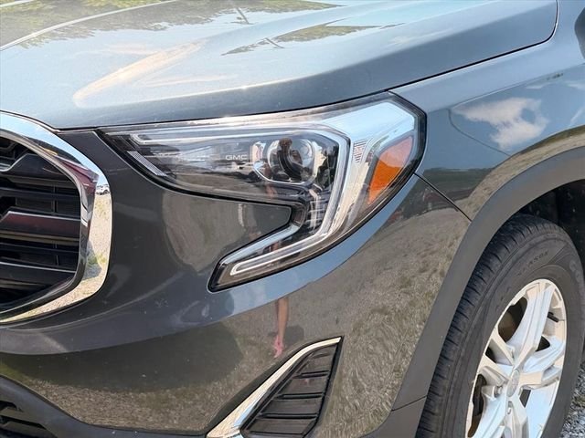 Used 2021 Gray GMC SLE image 4