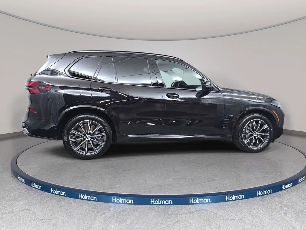 Used 2026 Black Sapphire Metallic BMW xDrive50e image 5