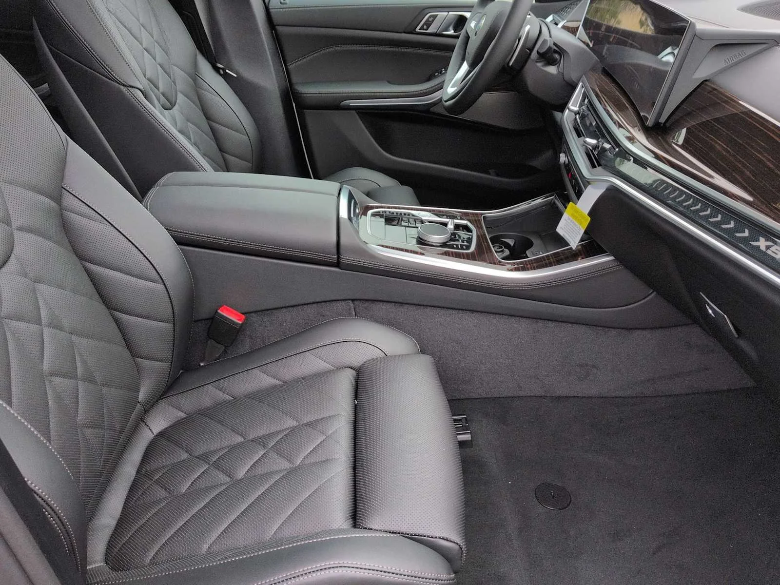 New 2026 Alpine White BMW xDrive40i image 23