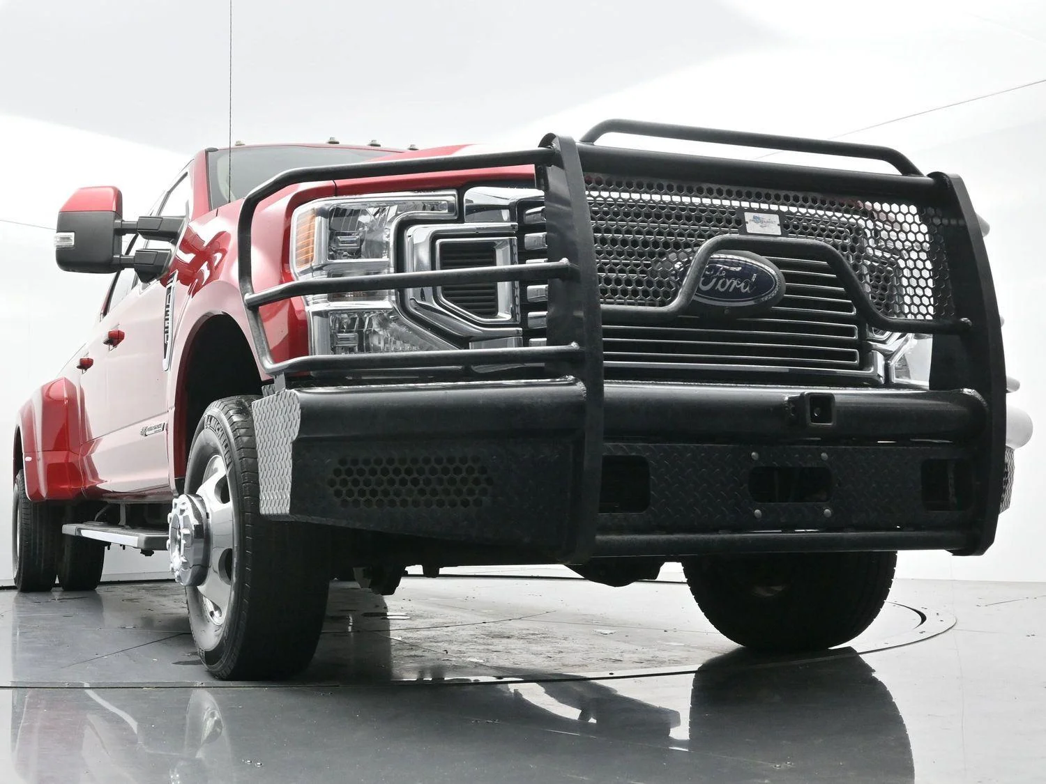 Used 2021 Rapid Red Metallic Tinted Clearcoat Ford LARIAT image 47