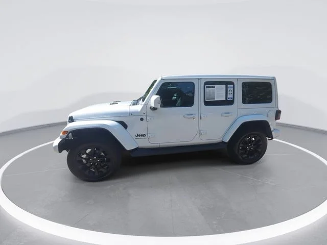 Used 2023 White Jeep Sahara image 5