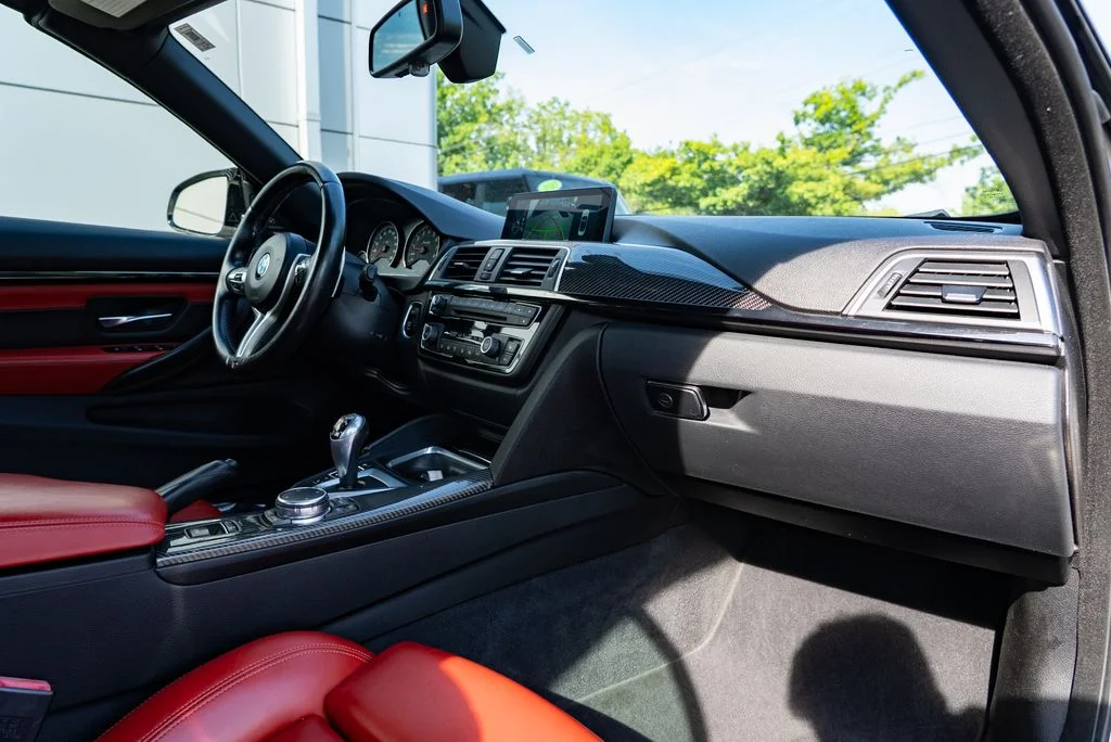 Used 2016 White BMW Competition image 24