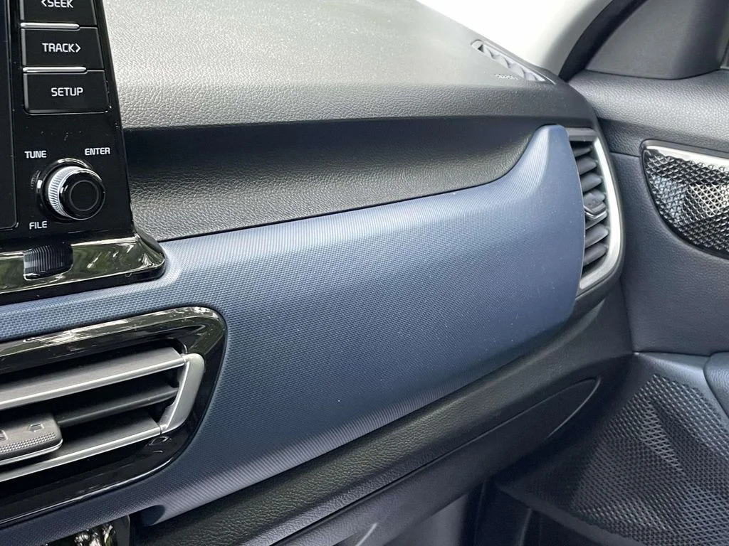Used 2023 Blue Kia S image 33