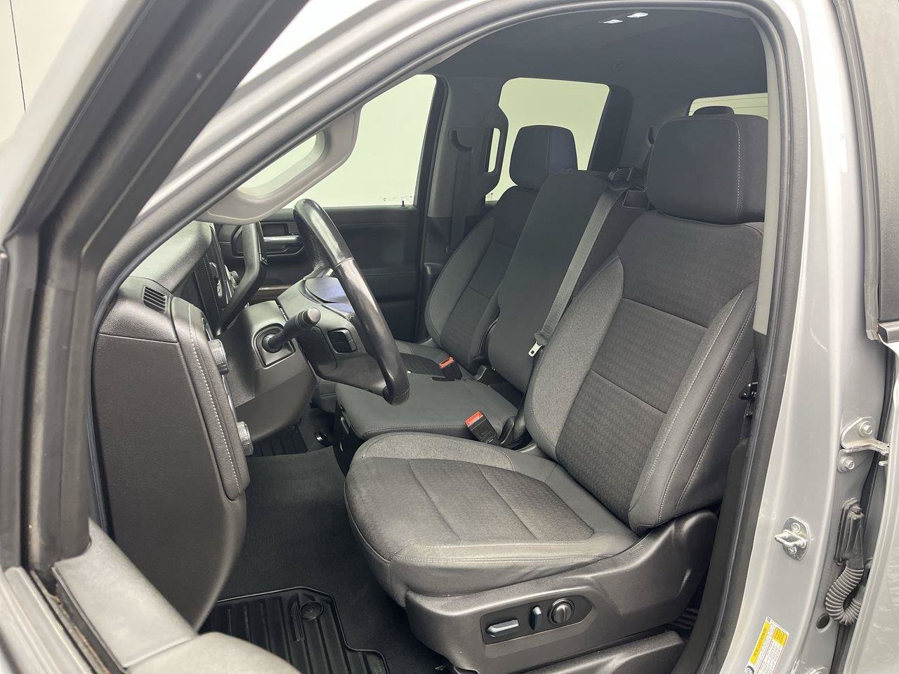 2022 Chevrolet Silverado 1500 LT - Photo 10