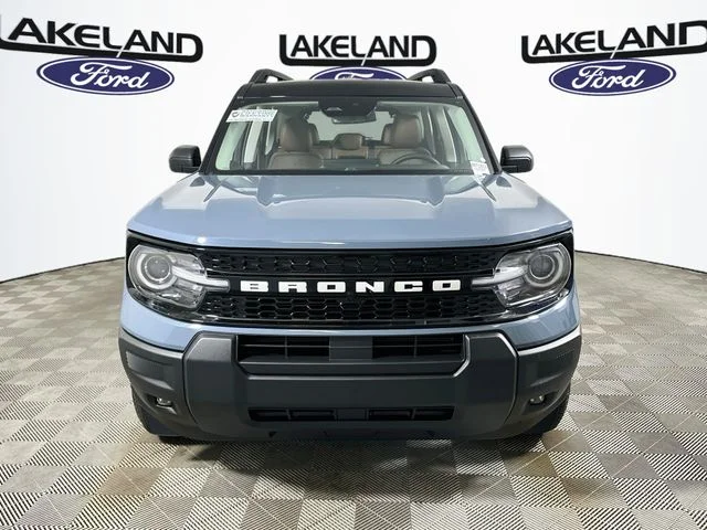 New 2026 Gray Ford Outer Banks image 8