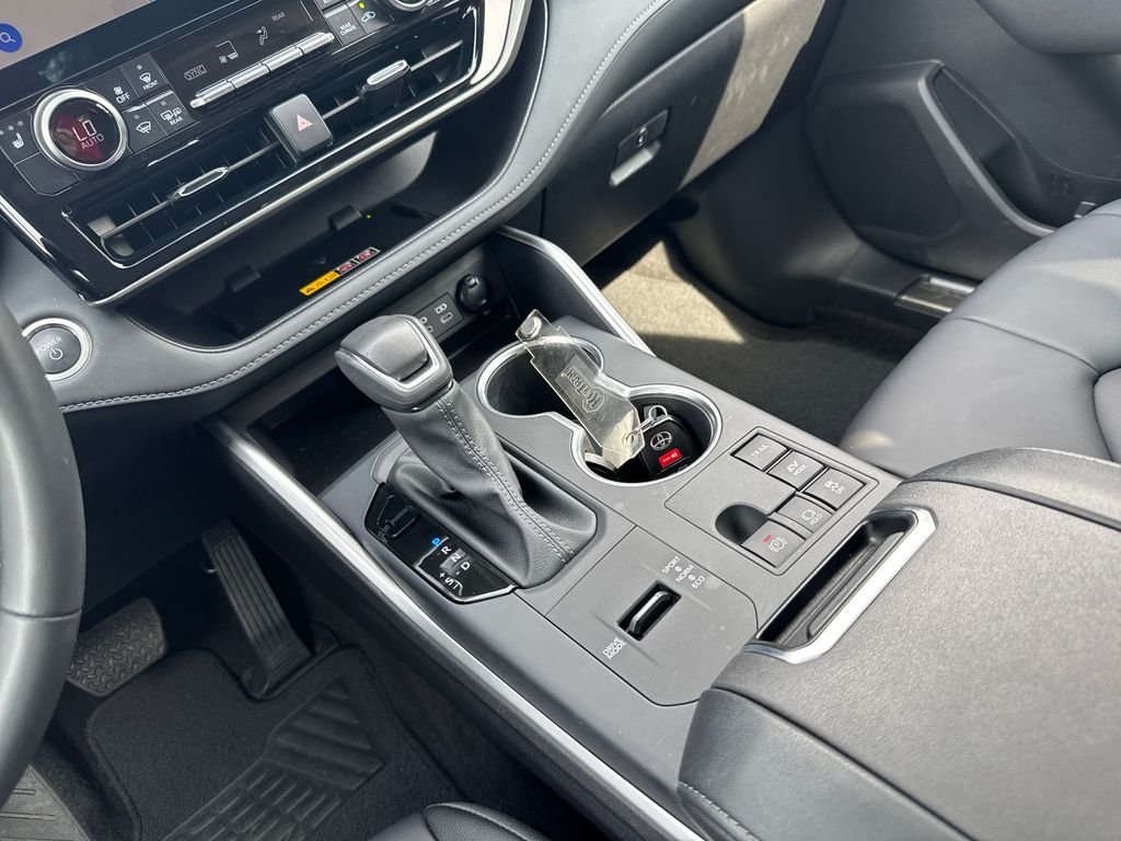 Used 2026 Beige Toyota XLE image 30