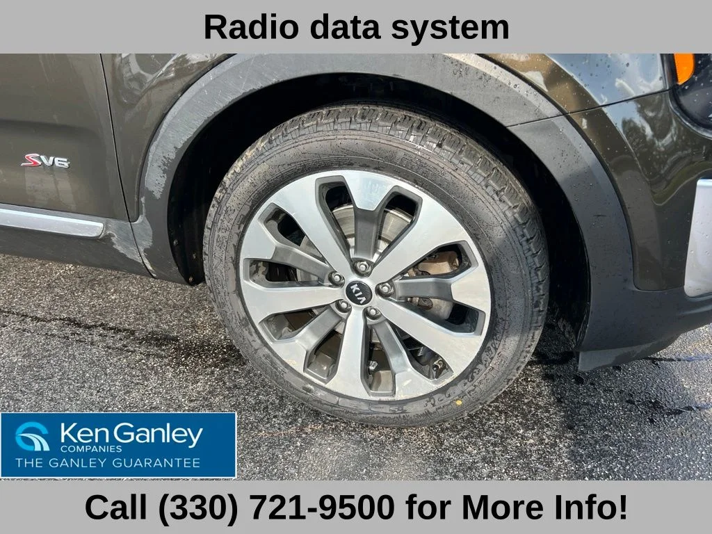 Used 2020 Green Kia S image 19